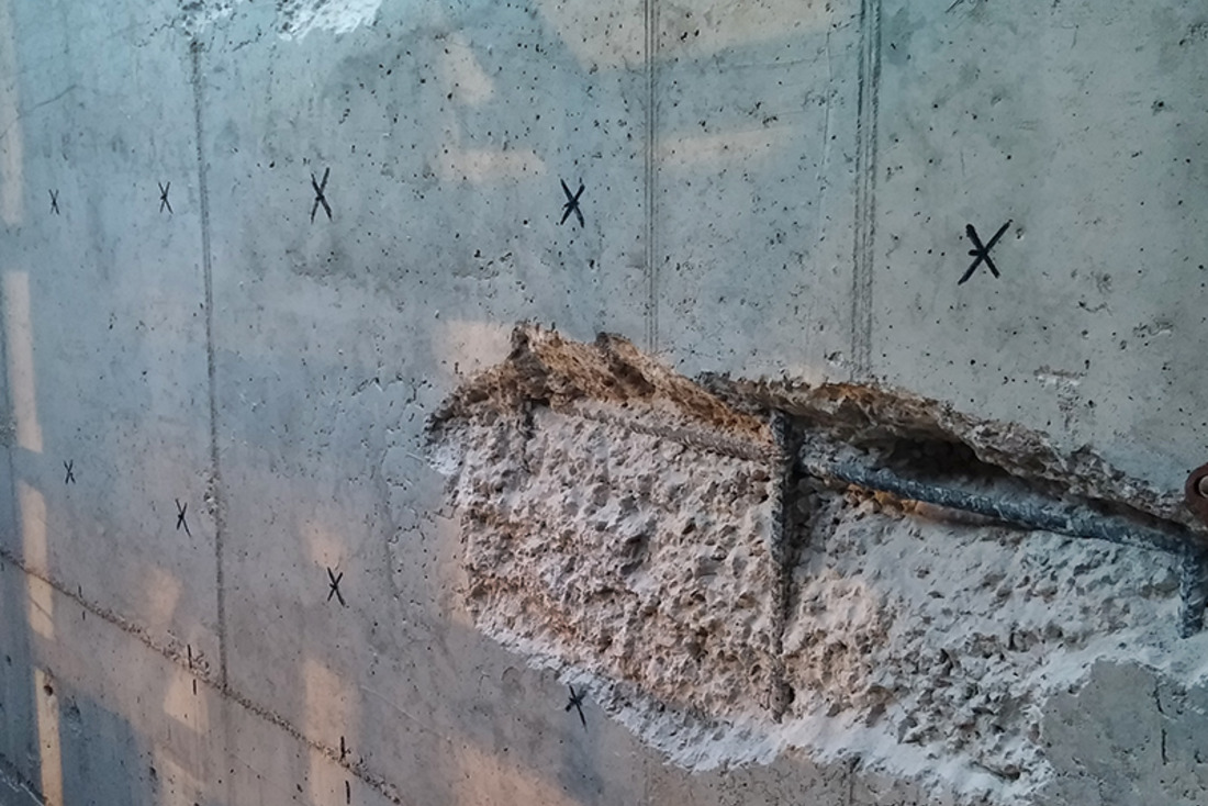 Матеріал для ремонту пошкоджених бетонних стін